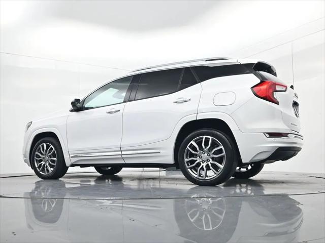 2023 GMC Terrain AWD Denali