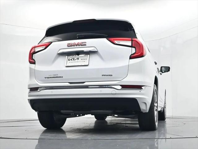 2023 GMC Terrain AWD Denali