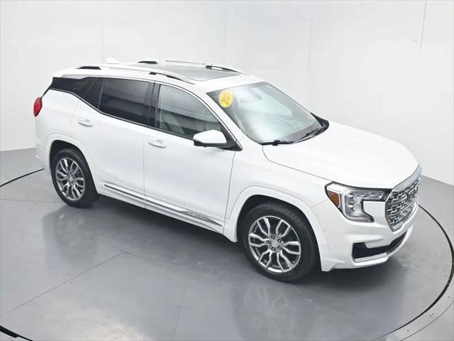 2023 GMC Terrain AWD Denali