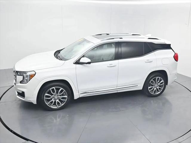 2023 GMC Terrain AWD Denali