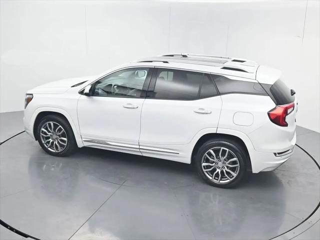 2023 GMC Terrain AWD Denali