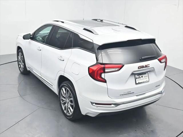 2023 GMC Terrain AWD Denali