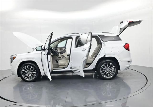 2023 GMC Terrain AWD Denali