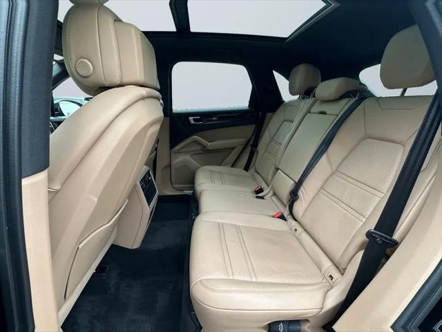 2023 Porsche Cayenne Cayenne