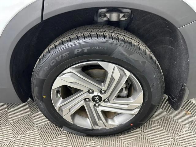 2023 Hyundai Santa Fe SE