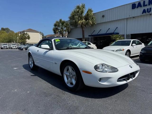 2000 Jaguar XK8 Standard
