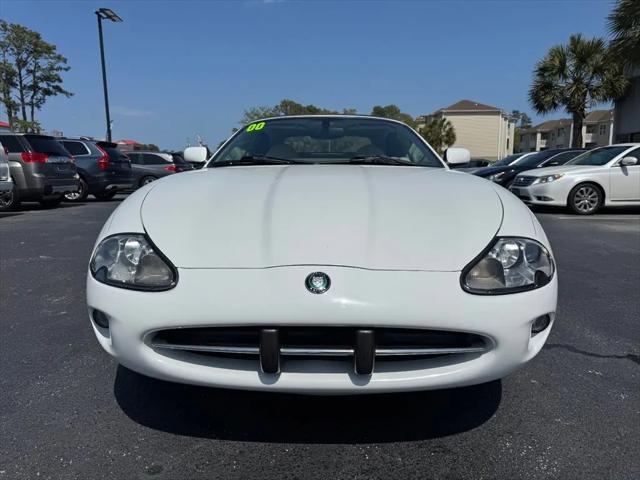 2000 Jaguar XK8 Standard