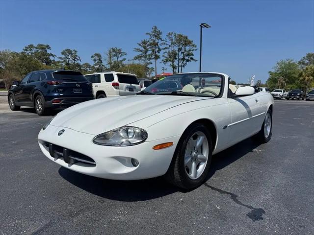 2000 Jaguar XK8 Standard