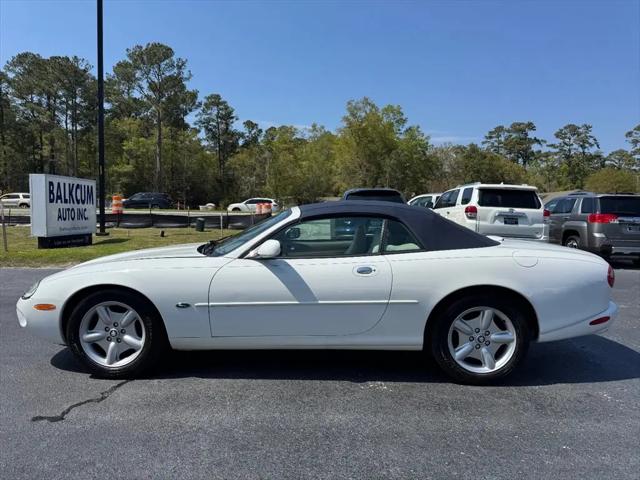 2000 Jaguar XK8 Standard