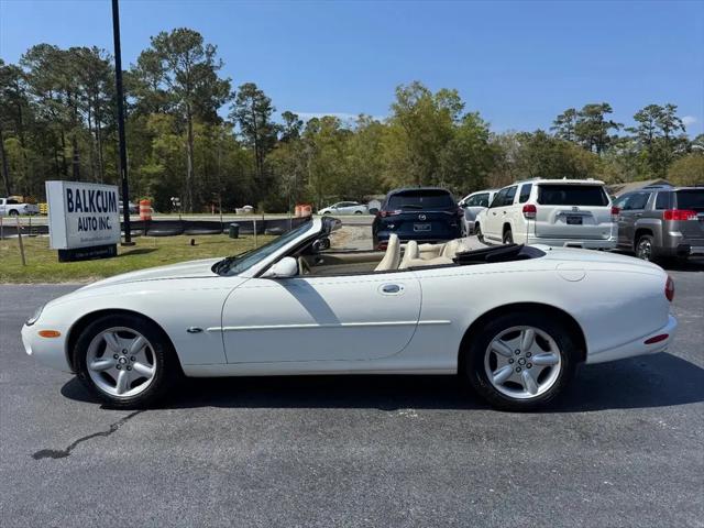 2000 Jaguar XK8 Standard