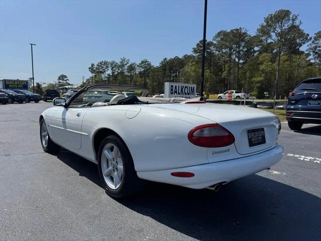 2000 Jaguar XK8 Standard