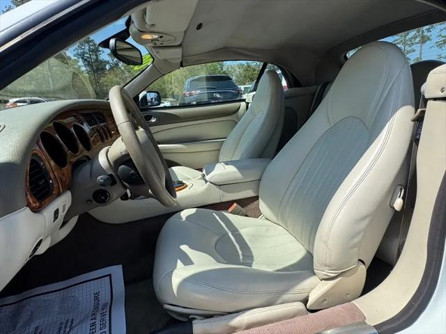 2000 Jaguar XK8 Standard