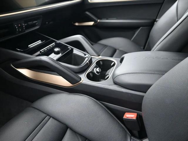 2024 Porsche Cayenne Turbo GT