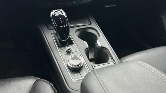 2023 Cadillac XT4 AWD Premium Luxury