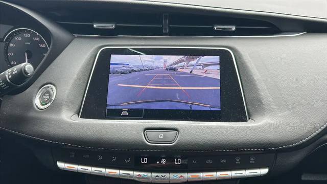 2023 Cadillac XT4 AWD Premium Luxury
