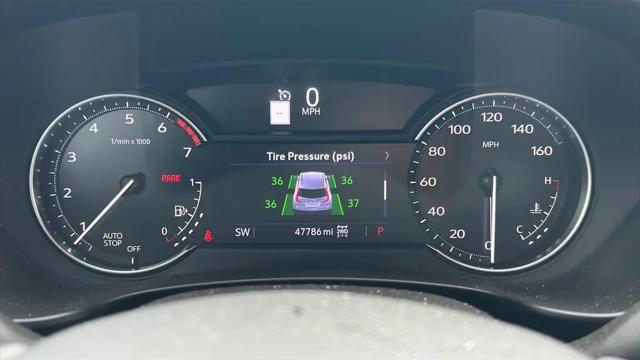 2023 Cadillac XT4 AWD Premium Luxury