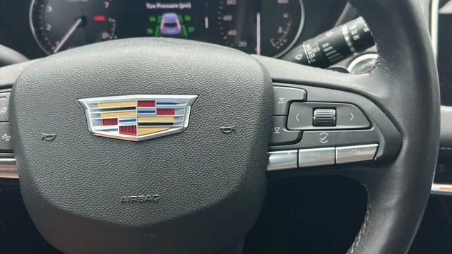2023 Cadillac XT4 AWD Premium Luxury