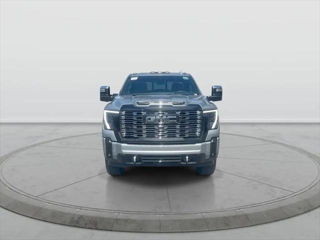 2026 GMC Sierra 2500HD Crew Cab, Standard Bed, Denali Ultimate, 4WD