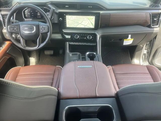 2026 GMC Sierra 2500HD Crew Cab, Standard Bed, Denali Ultimate, 4WD