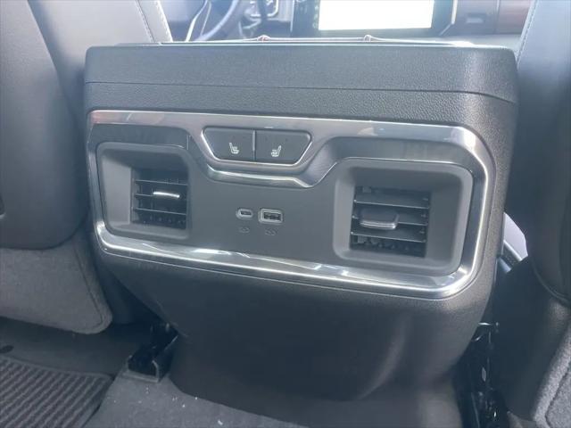 2026 GMC Sierra 2500HD Crew Cab, Standard Bed, Denali Ultimate, 4WD