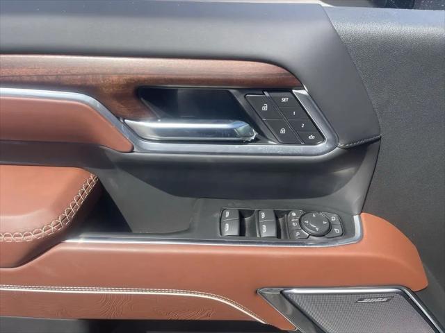2026 GMC Sierra 2500HD Crew Cab, Standard Bed, Denali Ultimate, 4WD