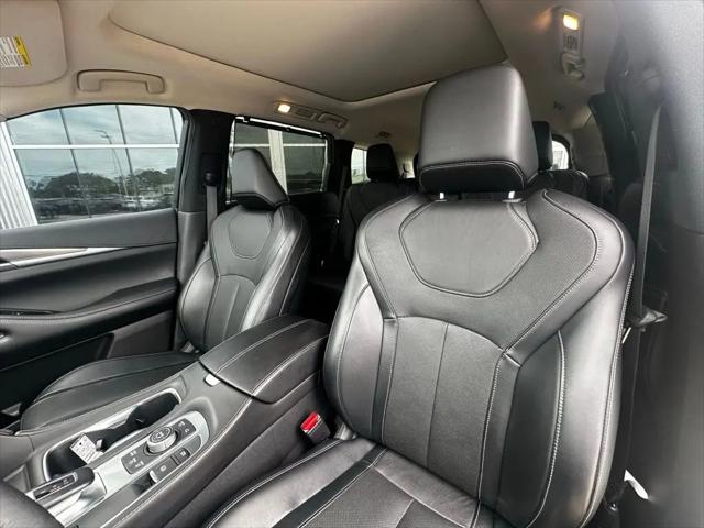 2023 INFINITI QX60 LUXE AWD
