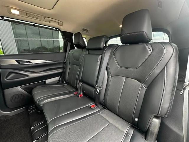 2023 INFINITI QX60 LUXE AWD