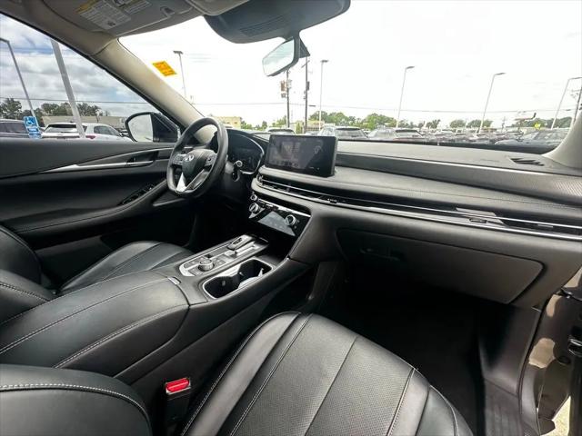 2023 INFINITI QX60 LUXE AWD