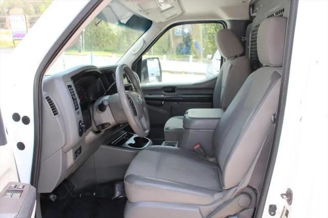 2016 Nissan 2500 SV V6