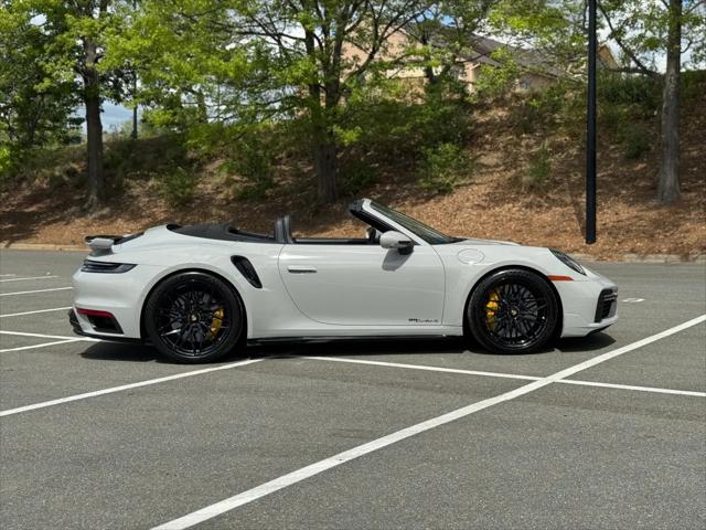 2022 Porsche 911 Turbo S Cabriolet