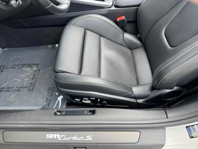 2022 Porsche 911 Turbo S Cabriolet