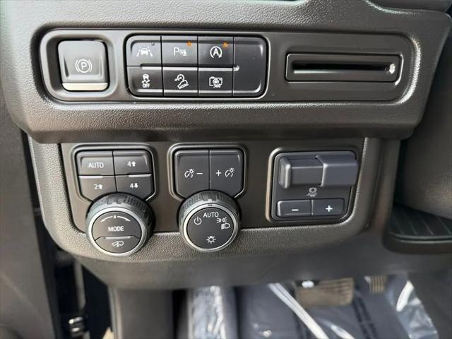 2023 Chevrolet Suburban 4WD Z71