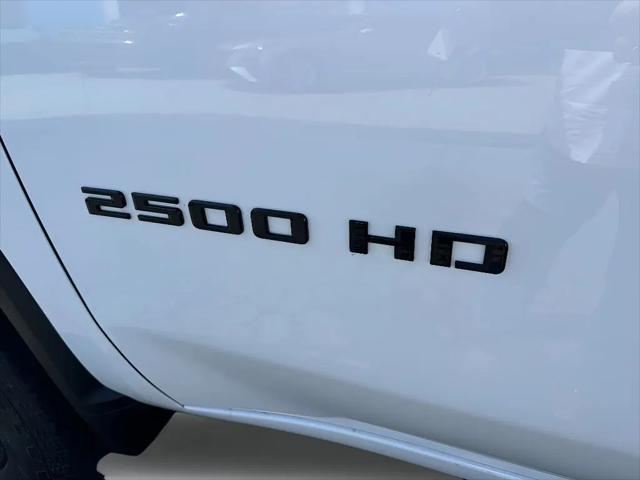 2026 Chevrolet Silverado 2500HD Crew Cab, Standard Bed, LT, 4WD