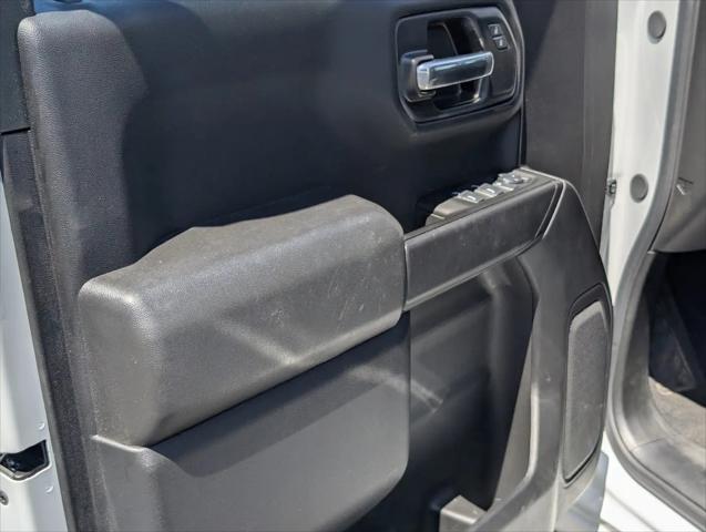 2025 Chevrolet Silverado 1500 4WD Double Cab Standard Bed Custom