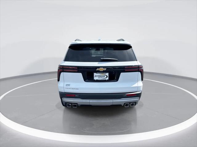 2026 Chevrolet Traverse FWD LT