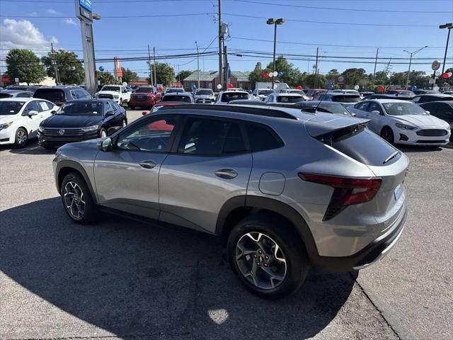 2025 Chevrolet Trax FWD LT