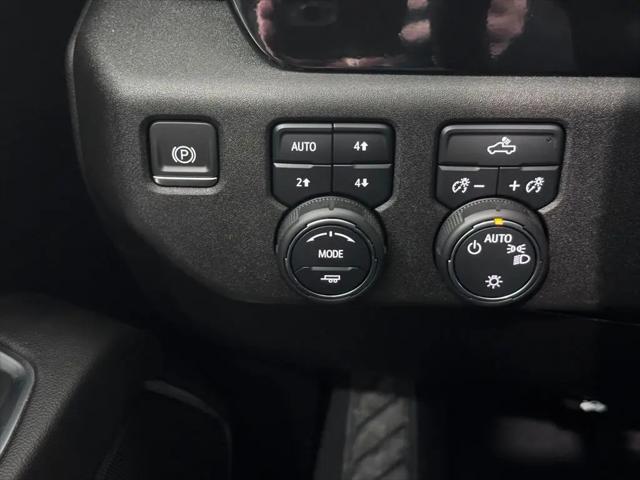 2022 Chevrolet Silverado 1500 4WD Crew Cab Standard Bed LT
