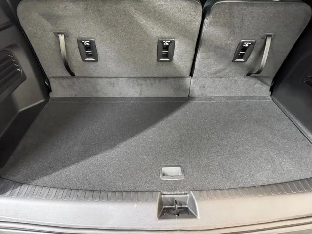 2026 GMC Acadia AT4 AWD