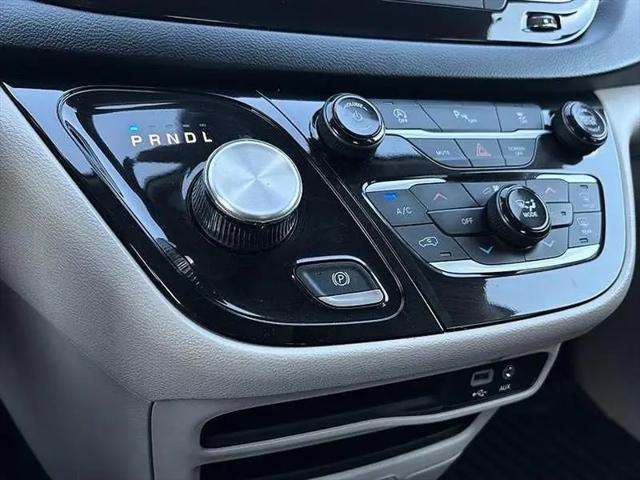 2020 Chrysler Pacifica Touring L