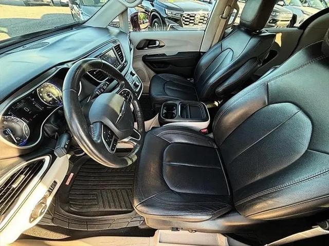 2020 Chrysler Pacifica Touring L