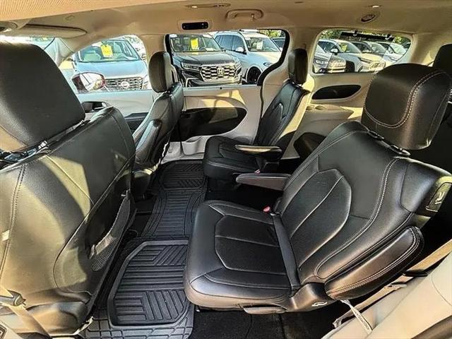 2020 Chrysler Pacifica Touring L