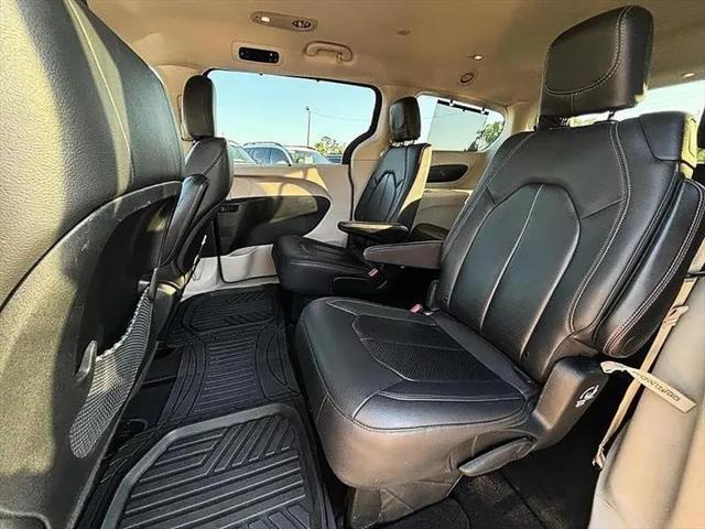 2020 Chrysler Pacifica Touring L