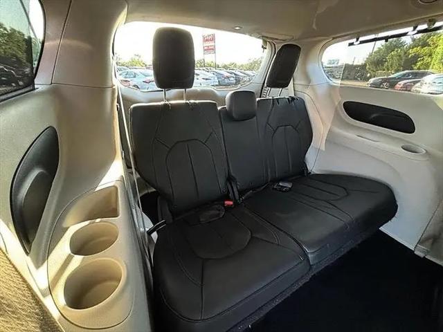 2020 Chrysler Pacifica Touring L