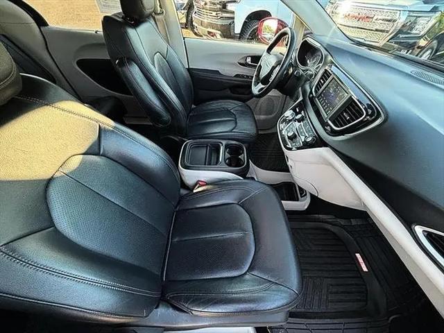 2020 Chrysler Pacifica Touring L