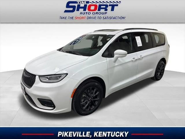 2021 Chrysler Pacifica Limited AWD for sale in Pikeville, KY