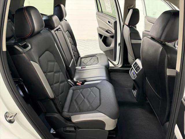 2024 Volkswagen Atlas 2.0T Peak Edition SE w/Technology