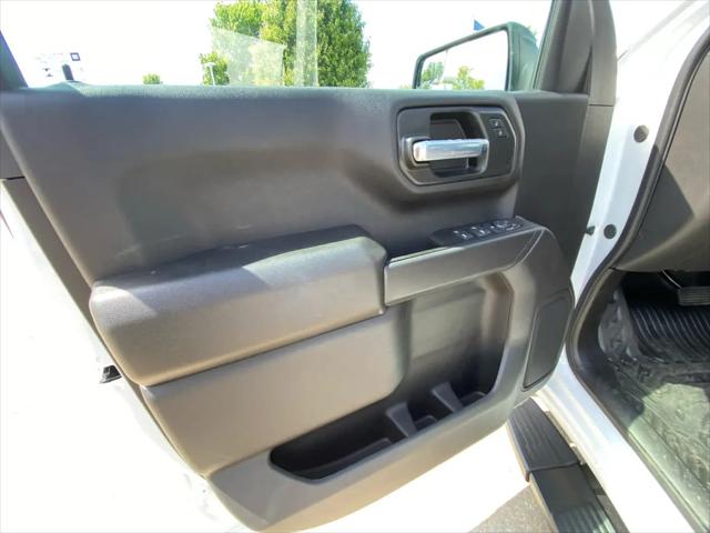 2026 GMC Sierra 1500 Crew Cab, Short Bed, Pro, 4WD
