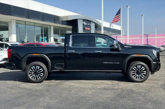 2026 GMC Sierra 2500HD Crew Cab, Standard Bed, Denali Ultimate, 4WD