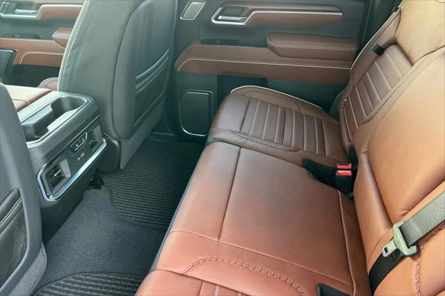 2026 GMC Sierra 2500HD Crew Cab, Standard Bed, Denali Ultimate, 4WD
