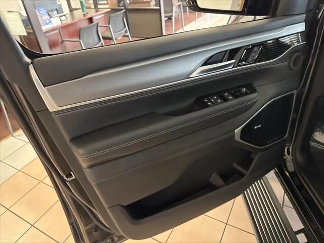 2026 Jeep Grand Wagoneer L Limited Reserve 4x4